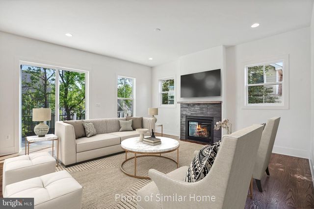 1607 HUNTING AVE, Mclean, VA 22102