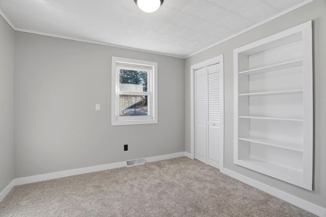 6445 N WAGON TRAIL RD, Columbia, MO 65202