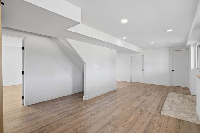 6445 N WAGON TRAIL RD, Columbia, MO 65202