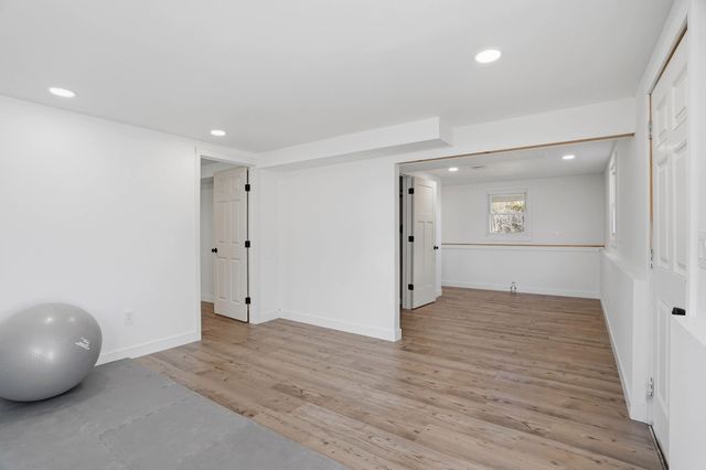 6445 N WAGON TRAIL RD, Columbia, MO 65202