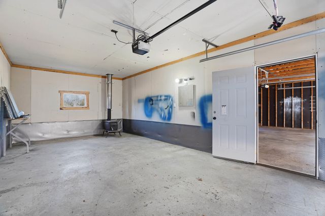 6445 N WAGON TRAIL RD, Columbia, MO 65202