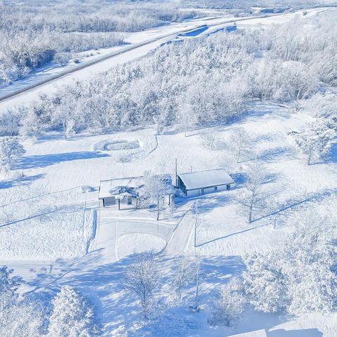 6445 N WAGON TRAIL RD, Columbia, MO 65202