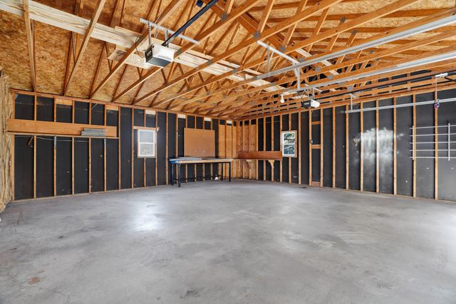 6445 N WAGON TRAIL RD, Columbia, MO 65202