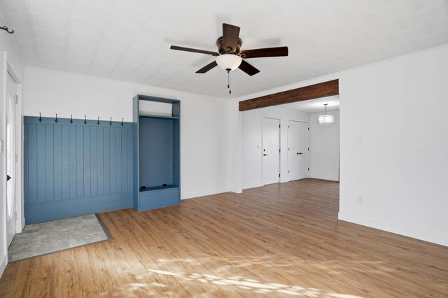 6445 N WAGON TRAIL RD, Columbia, MO 65202