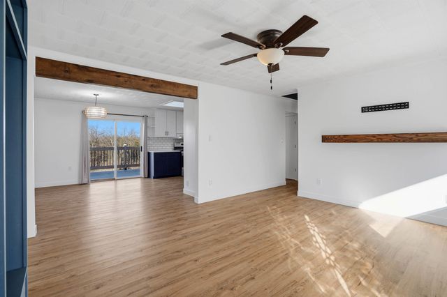 6445 N WAGON TRAIL RD, Columbia, MO 65202