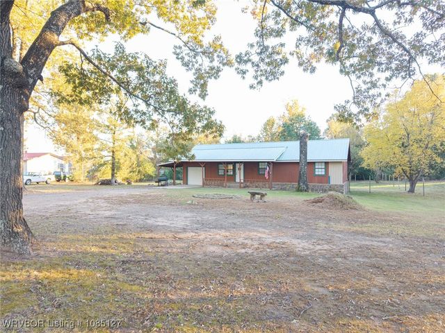 18371 New Hope Road, Spiro, OK 74959