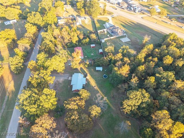 18371 New Hope Road, Spiro, OK 74959