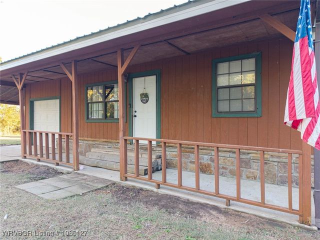 18371 New Hope Road, Spiro, OK 74959