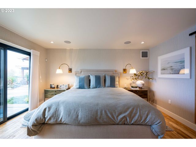 33723 VAN DUYN Rd, Eugene, OR 97408