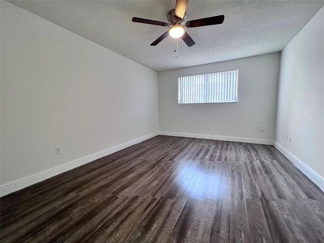 1196 NW 40th Avenue 88-407, Lauderhill, FL 33313