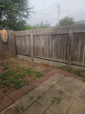 644 Mill ST B, San Marcos, TX 78666