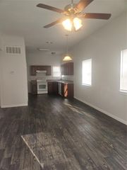 644 Mill ST B, San Marcos, TX 78666