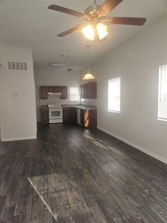 644 Mill ST B, San Marcos, TX 78666