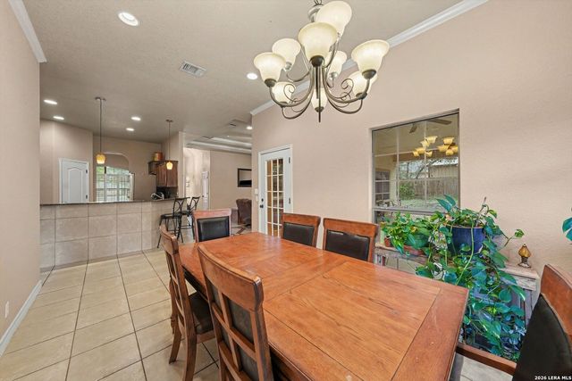 438 Rosewood Dr, La Vernia, TX 78121