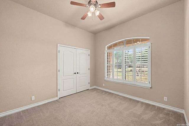 438 Rosewood Dr, La Vernia, TX 78121