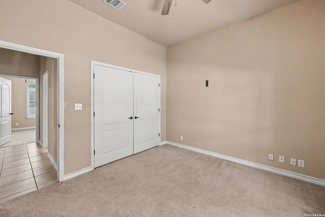 438 Rosewood Dr, La Vernia, TX 78121
