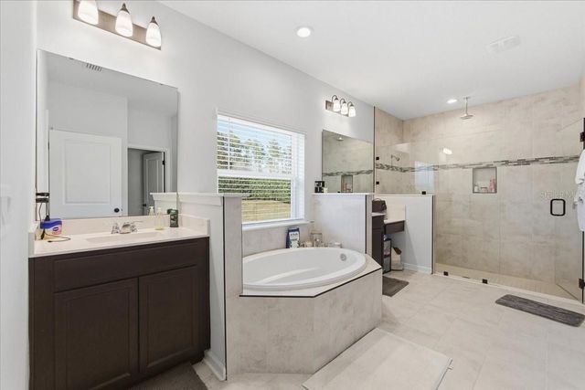 528 GRAND LANDINGS PARKWAY, Palm Coast, FL 32164