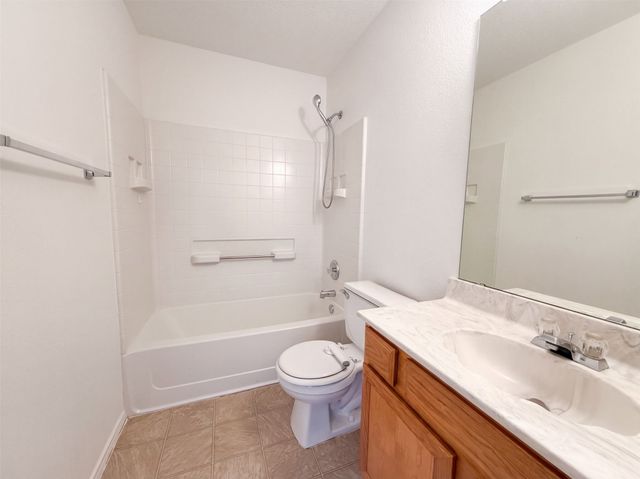 6704 Pony Express Trail, Arlington, TX 76002