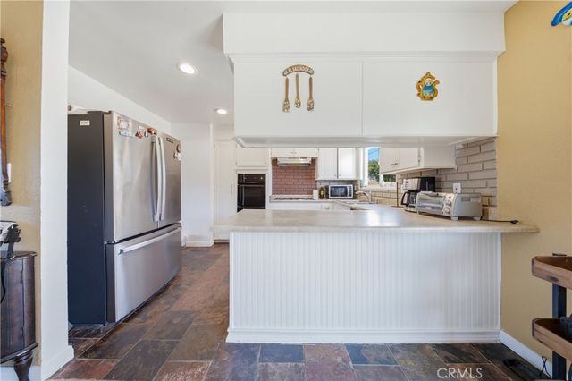 16201 Napa, North Hills, CA 91343