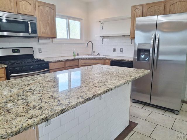 28922 Everett Rd, Pueblo, CO 81006