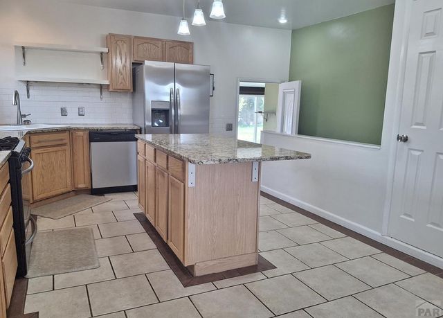 28922 Everett Rd, Pueblo, CO 81006