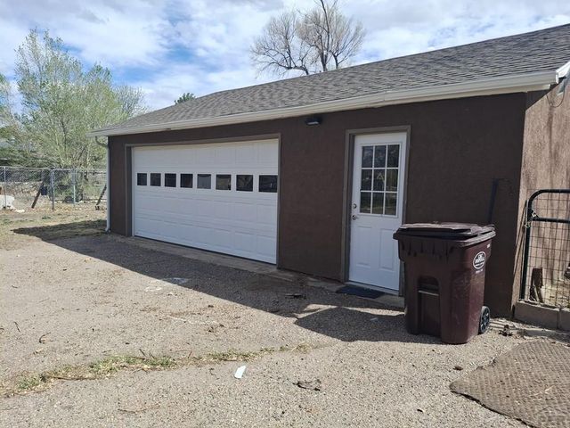 28922 Everett Rd, Pueblo, CO 81006