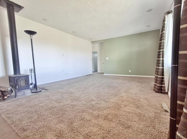 28922 Everett Rd, Pueblo, CO 81006