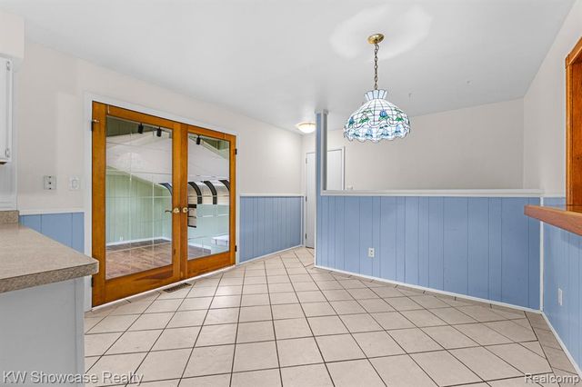 2755 Willow Lane, Highland, MI 48356