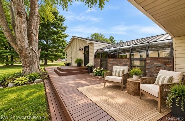 2755 Willow Lane, Highland, MI 48356
