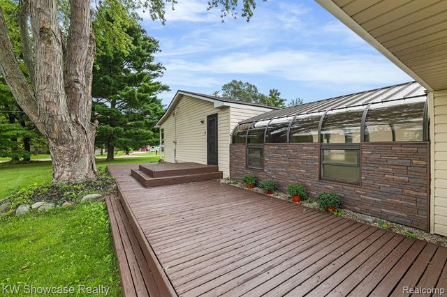 2755 Willow Lane, Highland, MI 48356