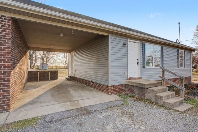 1115 W Church St, Orlinda, TN 37141