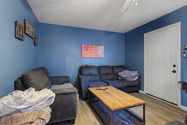 1115 W Church St, Orlinda, TN 37141