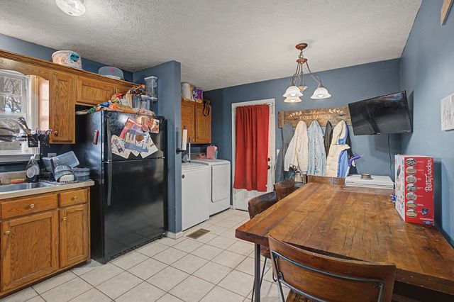 1115 W Church St, Orlinda, TN 37141