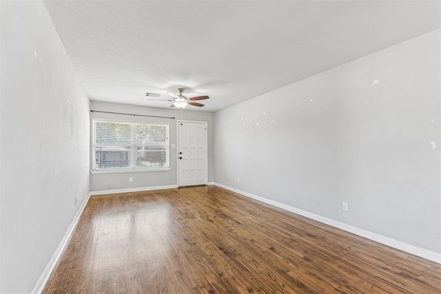 409 W Douglas Drive, Midwest City, OK 73110