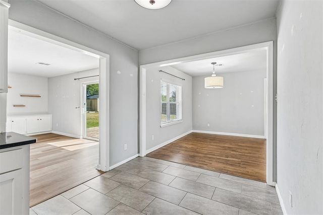 409 W Douglas Drive, Midwest City, OK 73110