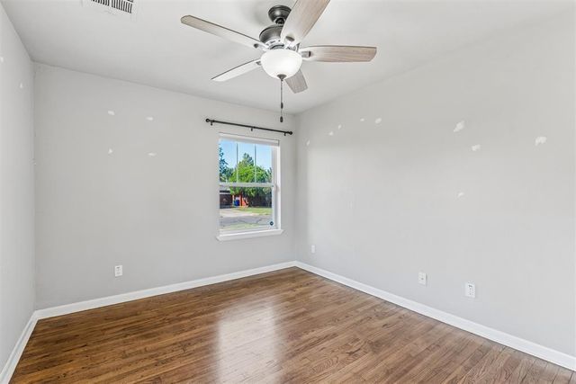 409 W Douglas Drive, Midwest City, OK 73110