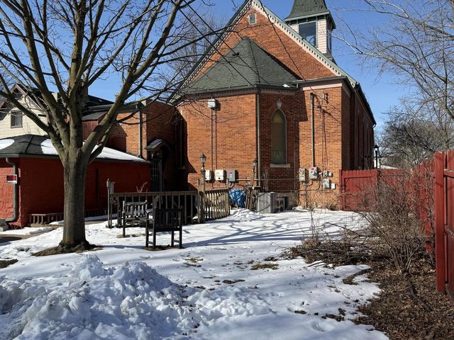 1452 George STREET, La Crosse, WI 54603