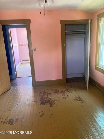 75 Washington Avenue, Keansburg, NJ 07734