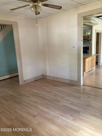 75 Washington Avenue, Keansburg, NJ 07734