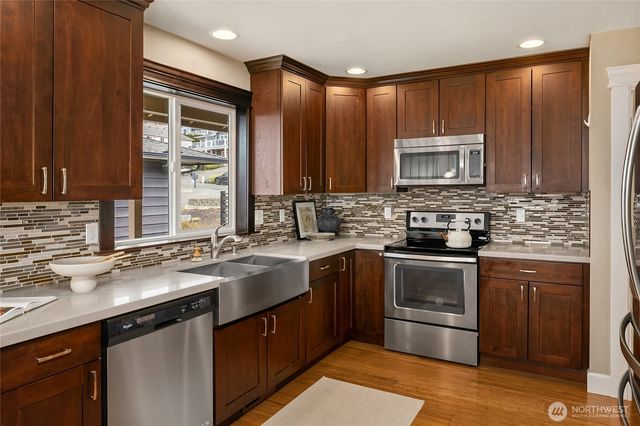 215 Burke Drive, Camano Island, WA 98282