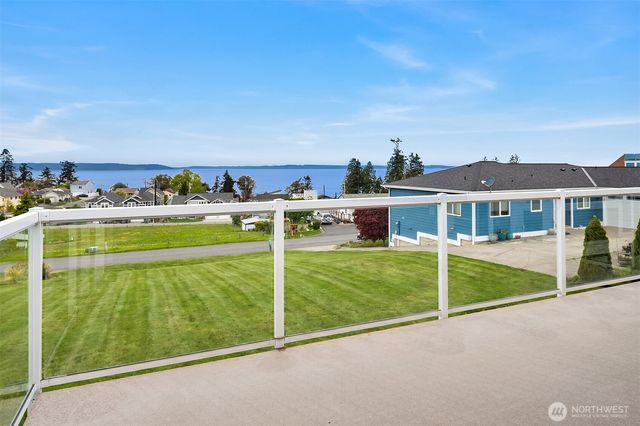 215 Burke Drive, Camano Island, WA 98282