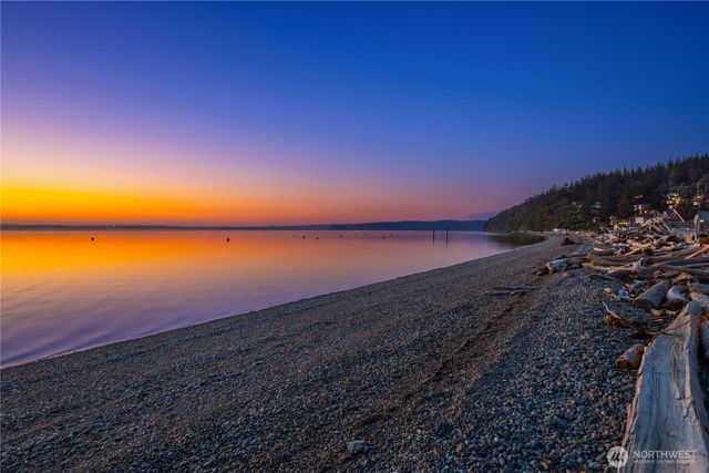 215 Burke Drive, Camano Island, WA 98282