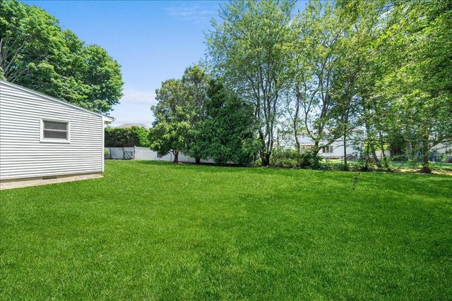 3 Cherry Court, Massapequa Park, NY 11762