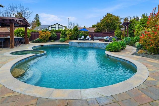 12232 12232 Toluca Dr, San Ramon, CA 94583