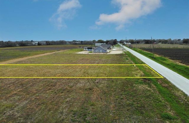 9422 Galveston Street, Orchard, TX 77464