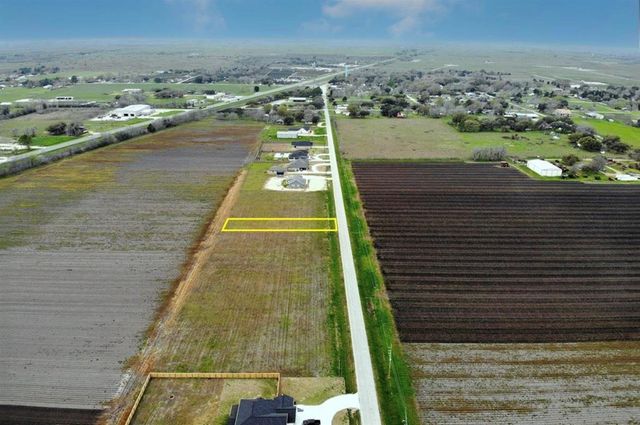 9422 Galveston Street, Orchard, TX 77464