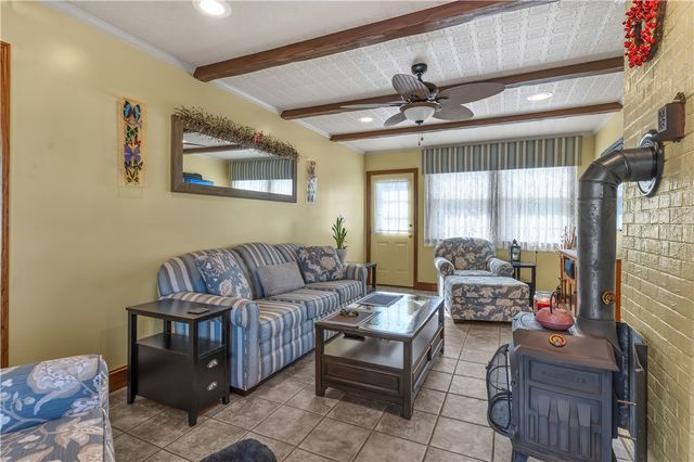 255 Knollwood Drive, Woonsocket, RI 02895