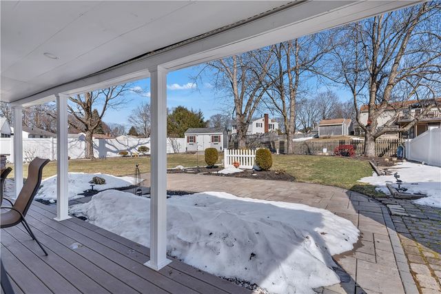 255 Knollwood Drive, Woonsocket, RI 02895