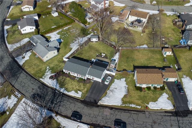 255 Knollwood Drive, Woonsocket, RI 02895