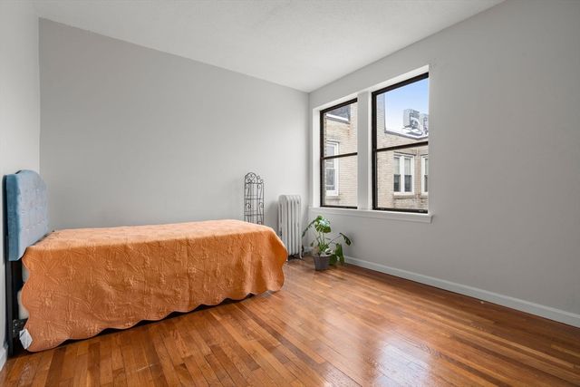 317 Summit Avenue 9, Boston, MA 02135